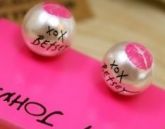Brinco de Pérola XOX Betsey Johnson