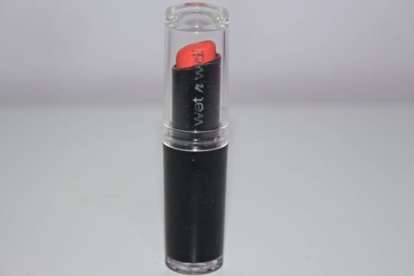 Batom Wet n wild Carrot Gold